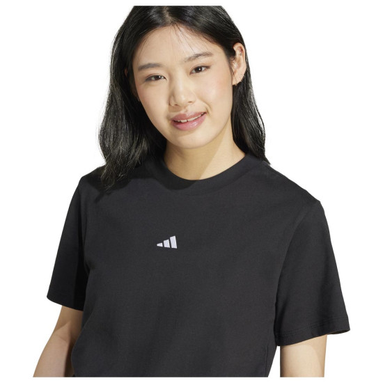 Adidas Γυναικεία κοντομάνικη μπλούζα Essentials Small Logo Cotton Tee Adidas Γυναικεία κοντομάνικη μπλούζα Essentials Small Logo Cotton Tee